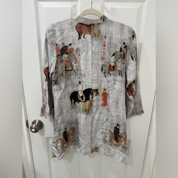 Soft Surroundings Gray Artistic Print Song Dynasty Button Down - Picture 6 of 6